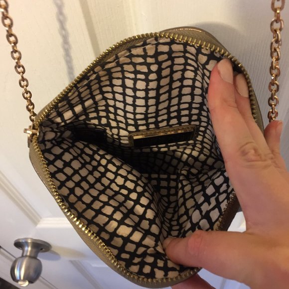 Bronze Metallic Crossbody w/ envelope foldover - Picture 5 of 7